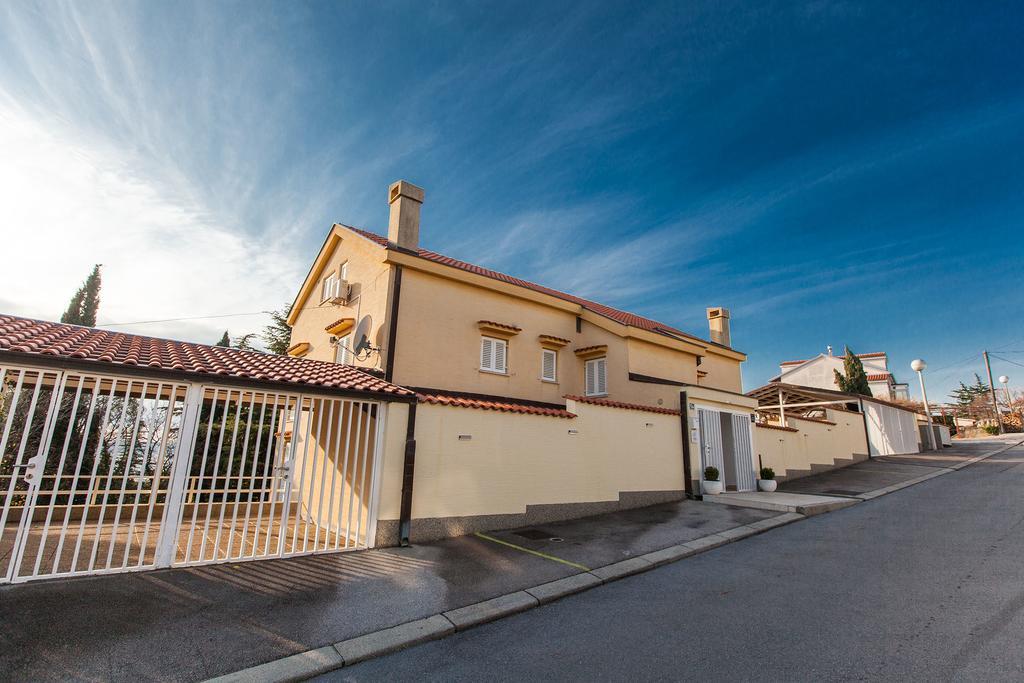 Apartments Casa Mia Dramalj Εξωτερικό φωτογραφία